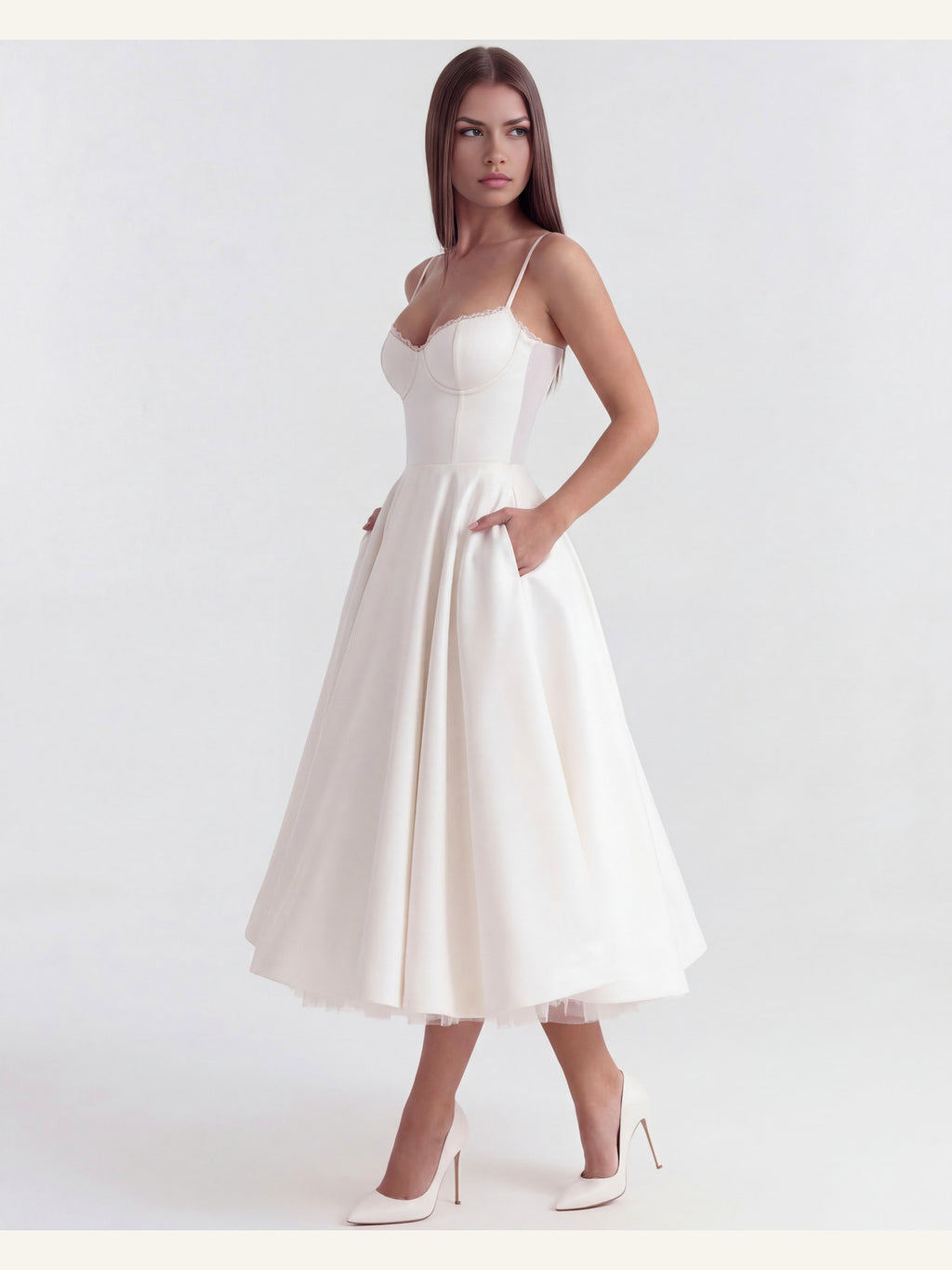 Selene | Elegant midikjole i satin
